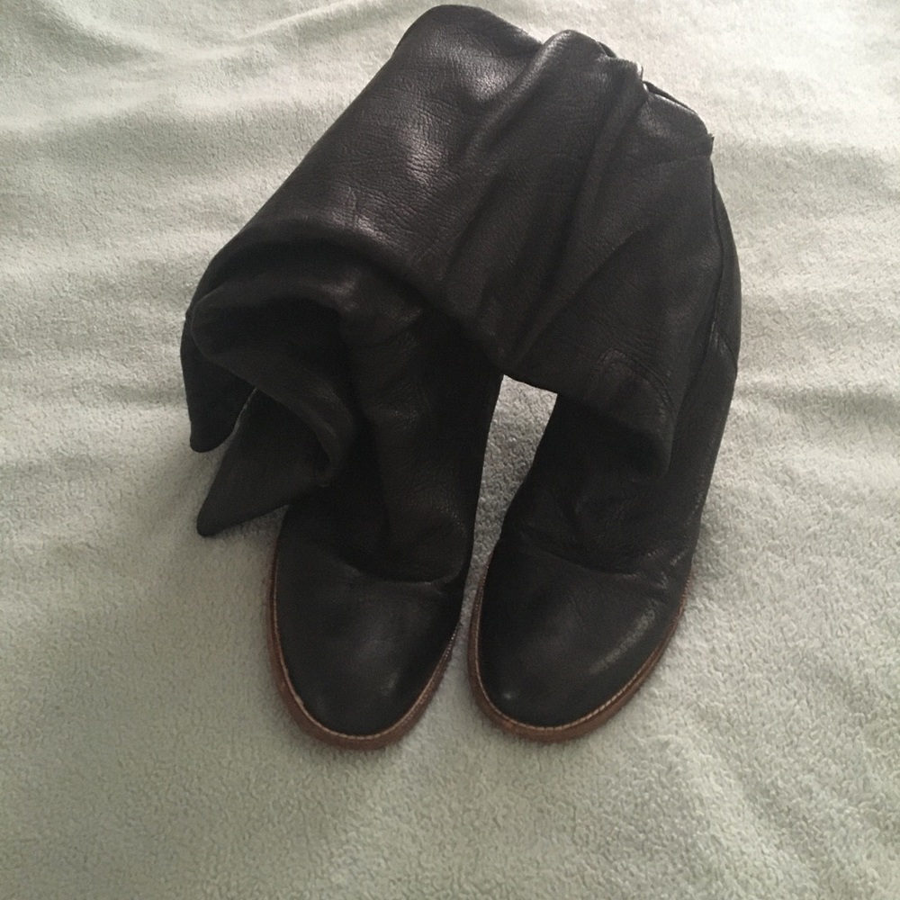 Knee high Coach Boots - Picture 2 of 3